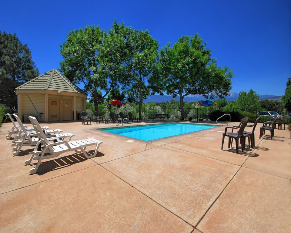 Quality Inn & Suites Garden Of The Gods Colorado Springs Exterior photo